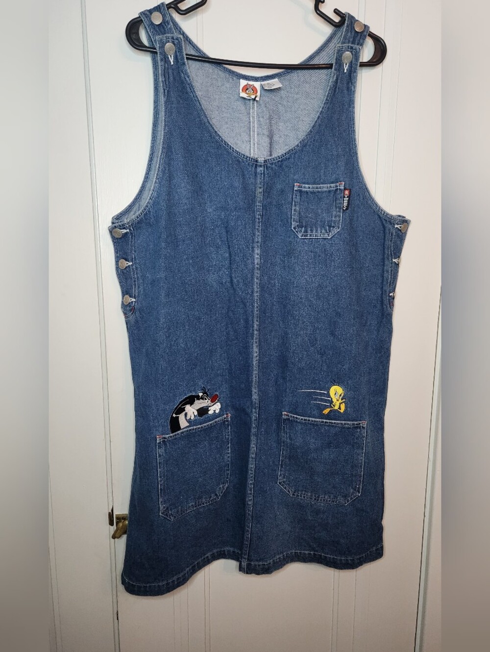 Looney Tunes Embroidered Jean Jumper Dress Sylvester Tweety Bird 90s VTG